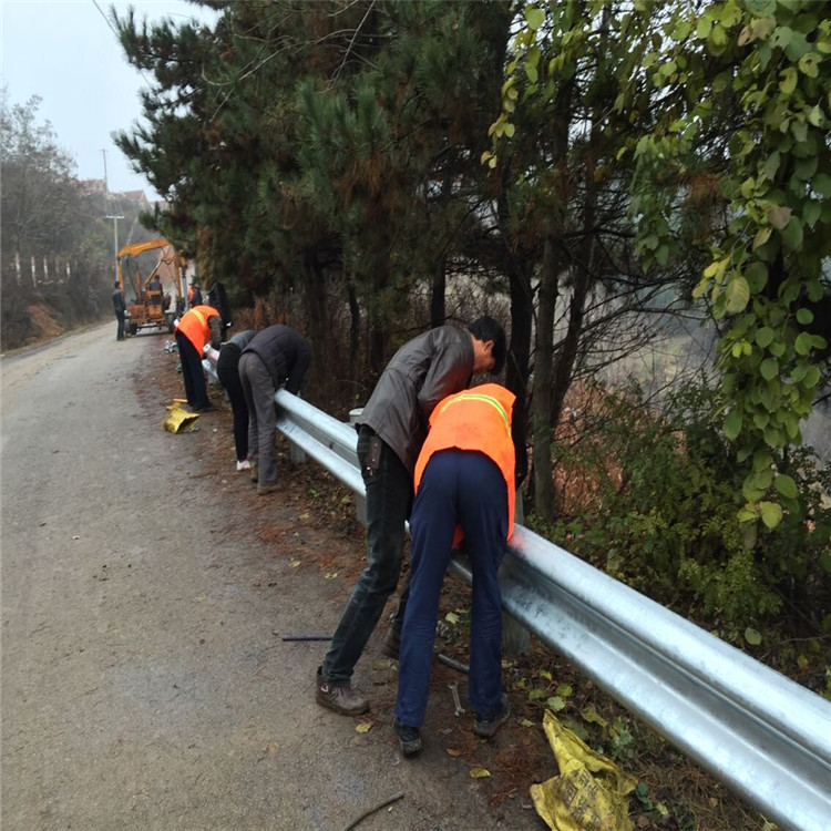 波形護欄立柱最常用的幾種安裝方法有哪些？